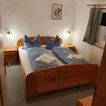 Am Rennsteig-pension Zur Wetterwarte ブロターオーデ