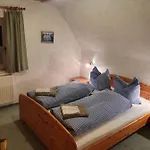 別荘 Am Rennsteig-pension Zur Wetterwarte *