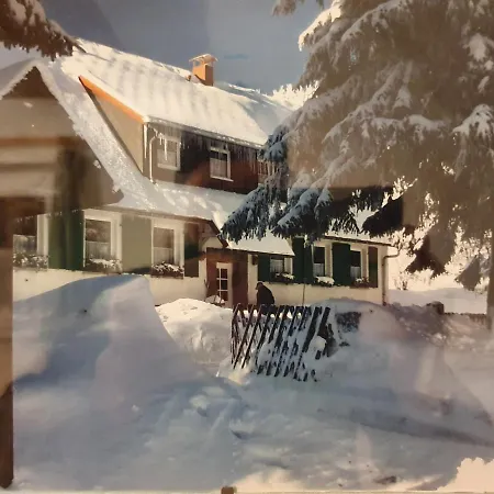 Am Rennsteig-pension Zur Wetterwarte Holiday home *