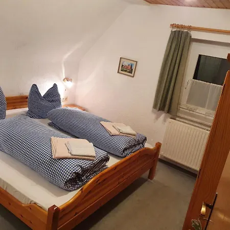 Am Rennsteig-pension Zur Wetterwarte Nyaraló