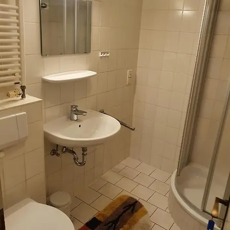 Am Rennsteig-pension Zur Wetterwarte * Brotterode-Trusetal